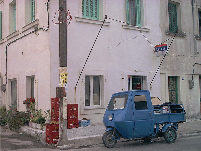 Three wheeler