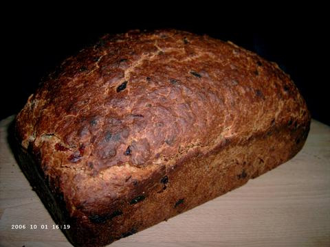 Cinnamon Raisin Bread 1