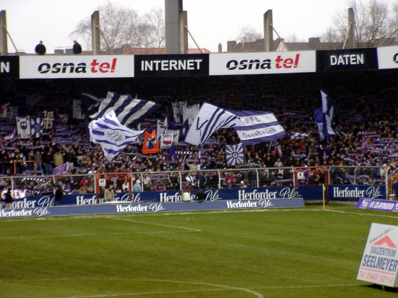 Osnatel-Arena, Heimblock