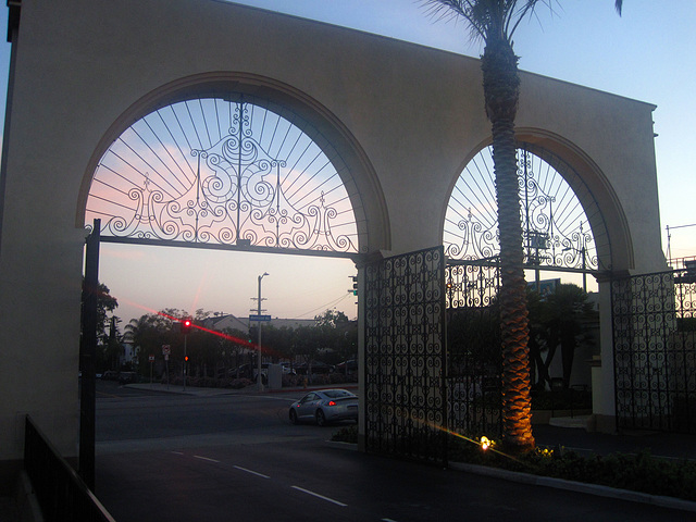 Paramount Studios Melrose Gate (4568)