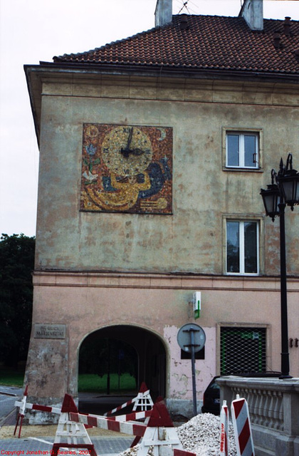 Building Clock on Ulica Marjensztat, Warsaw, Poland, 2007