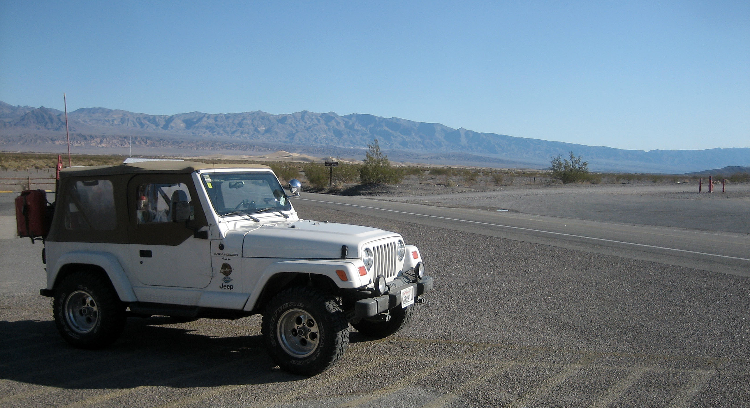 Scott's Jeep At Sea Level (8594)