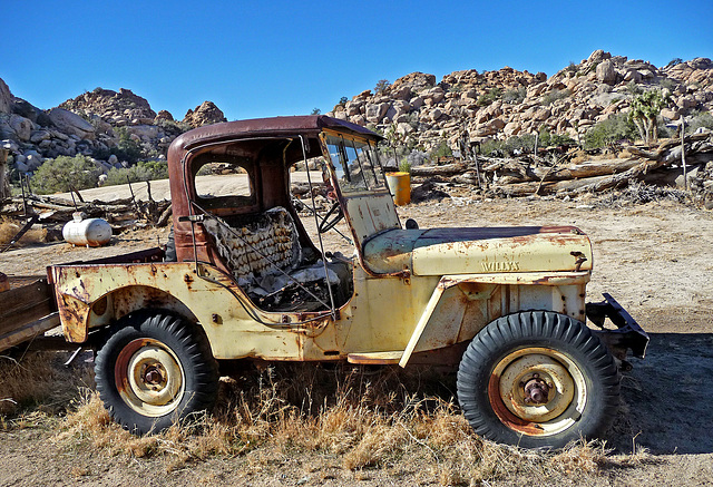 Desert Queen Ranch Willys Jeep (2530)