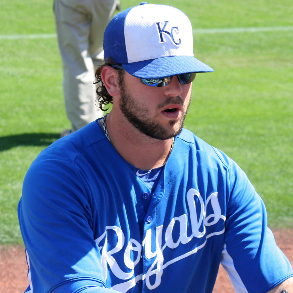 Mike Moustakas Signing Autographs (9877)
