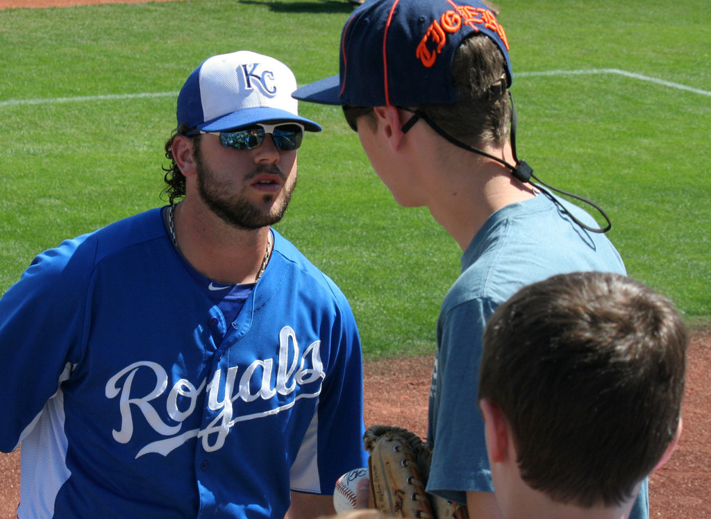 Mike Moustakas Signing Autographs (9880)