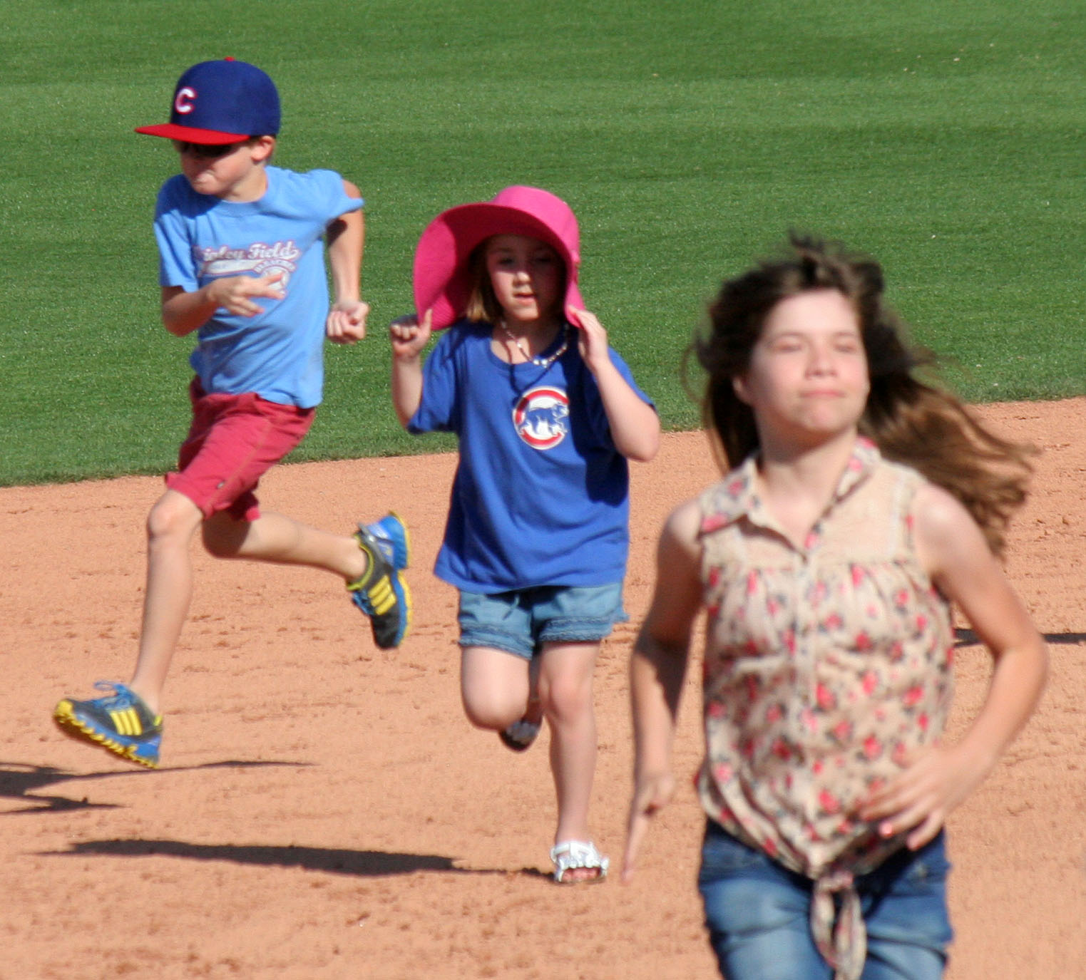 Kids Running The Bases at Hohokam Stadium (0736) Kids Running The Bases at Hohokam Stadium (0736)