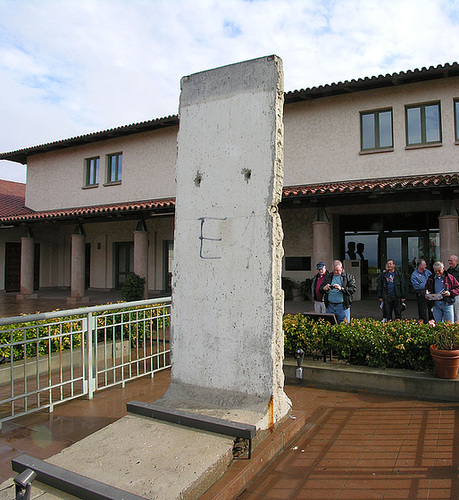 Berlin Wall Chunk (6837)