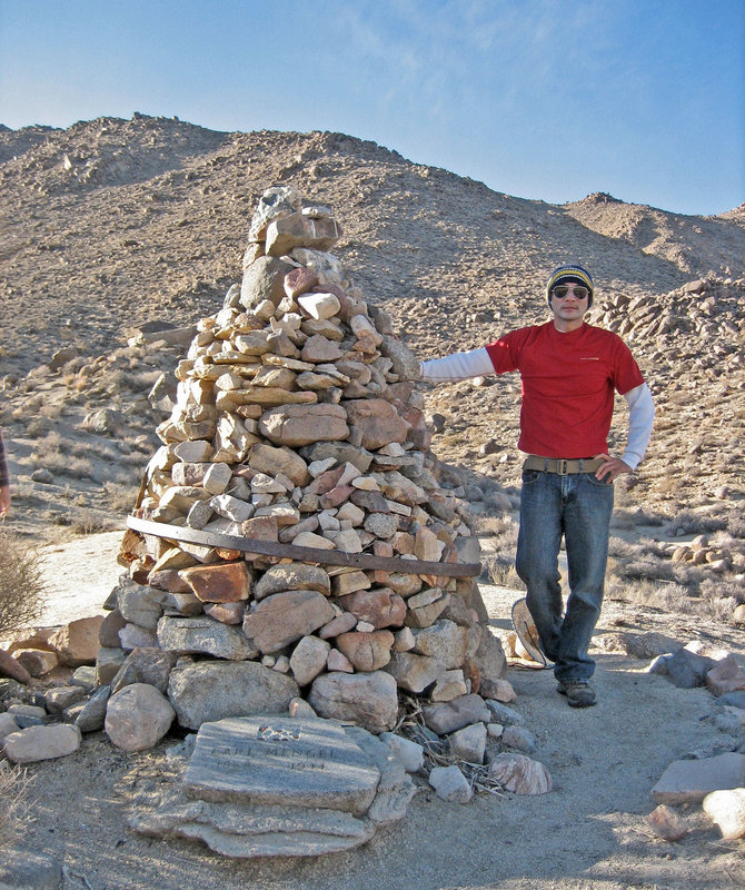 Carl Mengel Grave (8636)