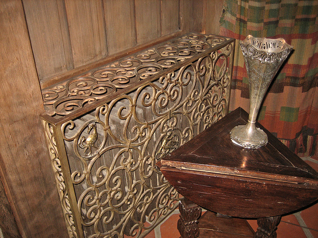 Scotty's Castle Radiator Grill (8739)