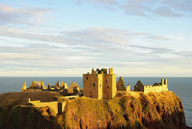 Dunottar Castle 03