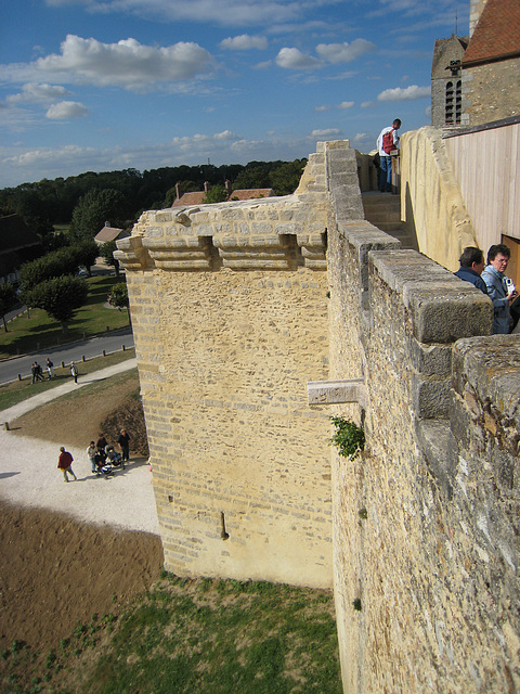 Chemin de ronde - Château de Blandy