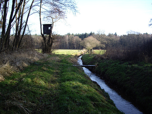 Wassergräben bei der Rundwanderung