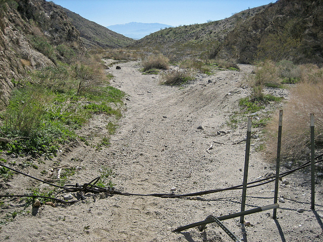 Long Canyon Anti-Vehicle Barrier (9015)