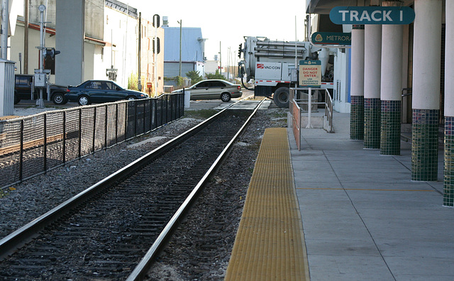 06.TriRail.MetrorailTransfer.Miami.FL.23jan09