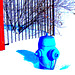 Borne à incendie bleu dans la neige -  Dans ma ville ville - 3 février 2009- Bidouillée avec photofiltre.