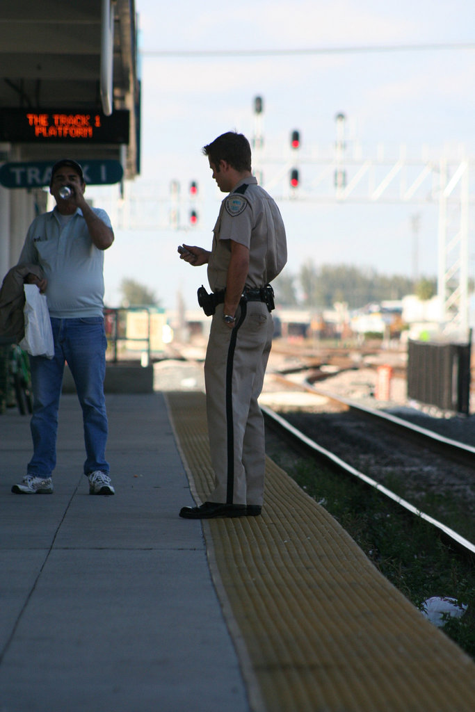 44.TriRail.MetrorailTransfer.Miami.FL.23jan09