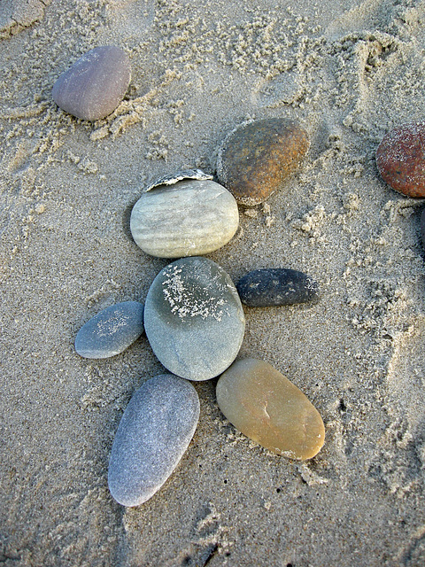 ein Männlein liegt im Sande.....