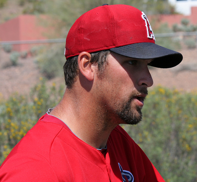 Anaheim Angels Signing Autographs (0965)