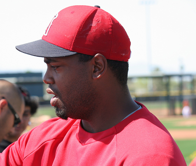 Anaheim Angels Signing Autographs (0988)