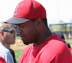 Anaheim Angels Signing Autographs (0989)