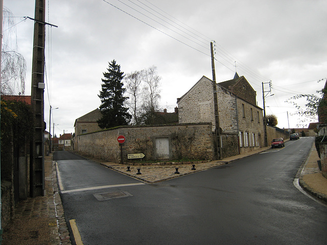 L'ancien jardin de l'école et la cantine scolaire