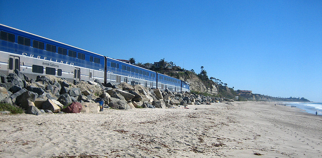 Amtrak On San Clemente Beach (9199)