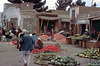 The shops reopen sudden after prayed in the Mosque