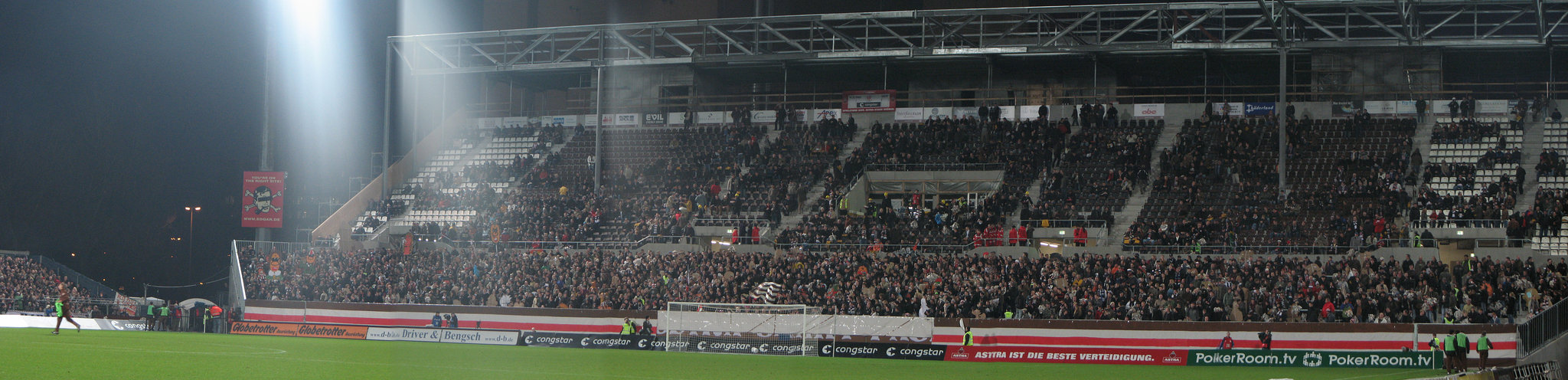 Millerntorstadion - Südtribüne