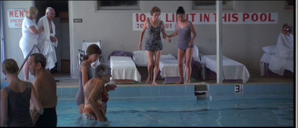 3 Women - Spa (01)