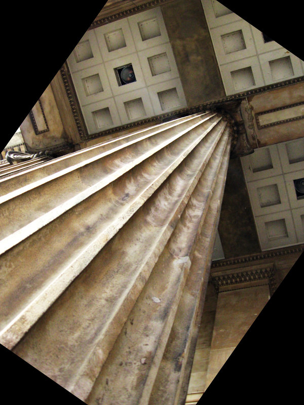 Sub portico