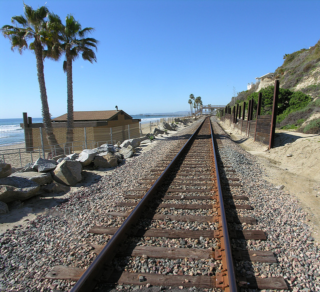 Railroad Along San Clemente Beach (7070)