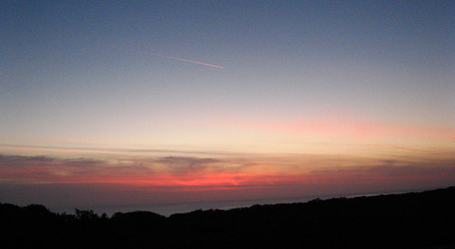 Red Sunset With Pink Contrail (1375)