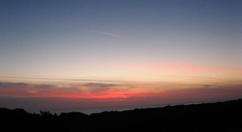 Red Sunset With Pink Contrail (1375)