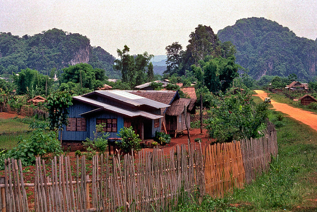 Xaiburi village near Viengxay