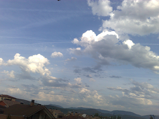 Nubes en Valle de Aranguren 5