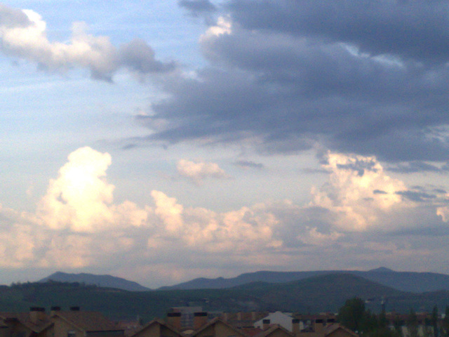 Nubes en Valle de Aranguren 3