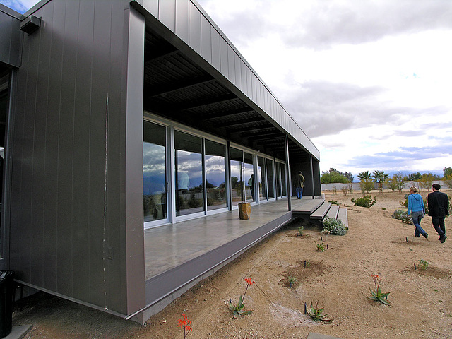 Marmol Radziner Prefab Desert House (3149)