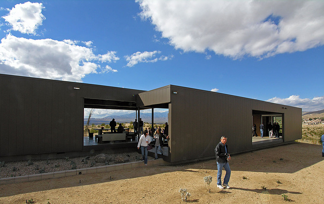 Marmol Radziner Prefab Desert House (3181)