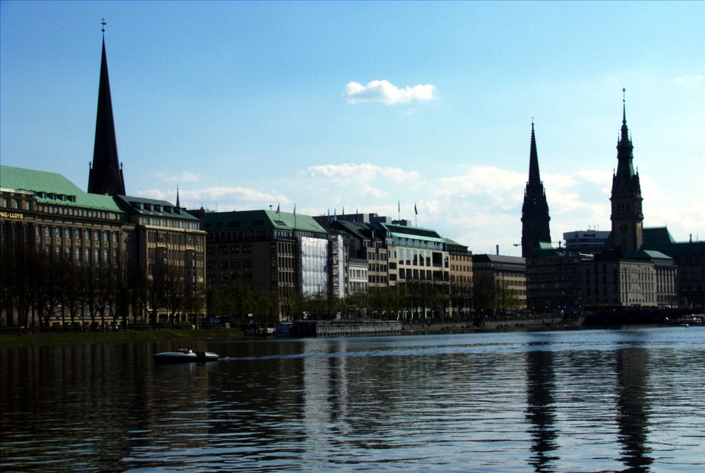 Walk at the Alster lake