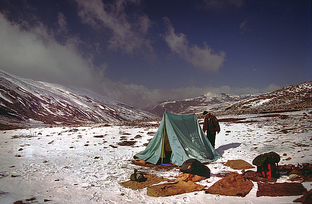 Pack back in the tent and raise our sleeping bags