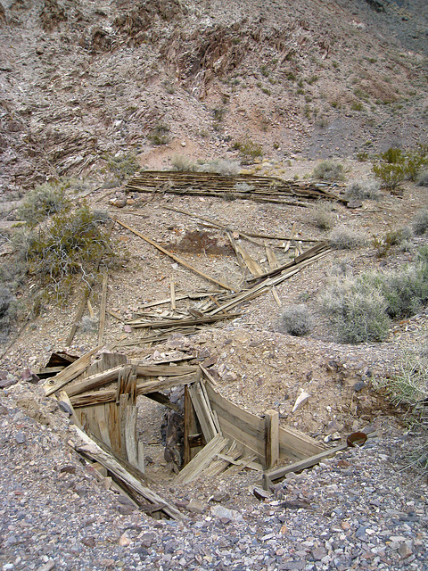 Echo Canyon Mine Camp (1947)