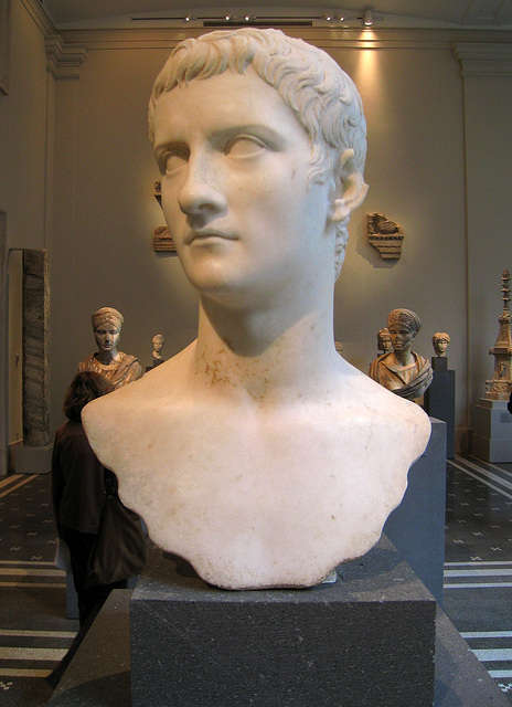 Caligula (0772)