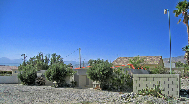 Lautner Motel From Southeast (0450)