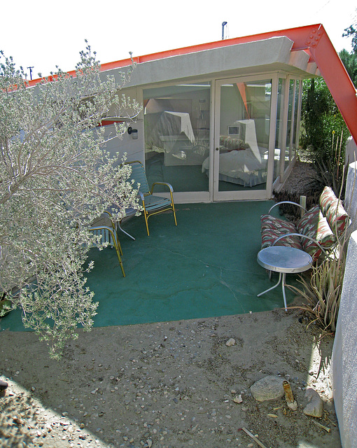 Lautner Motel Unit 1 (0469)