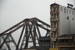 Brücke über den Roten Fluss