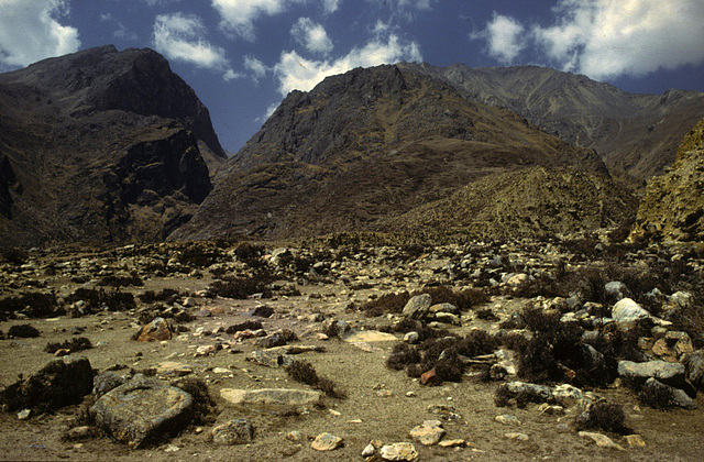 Hard trecking conditions at the backway