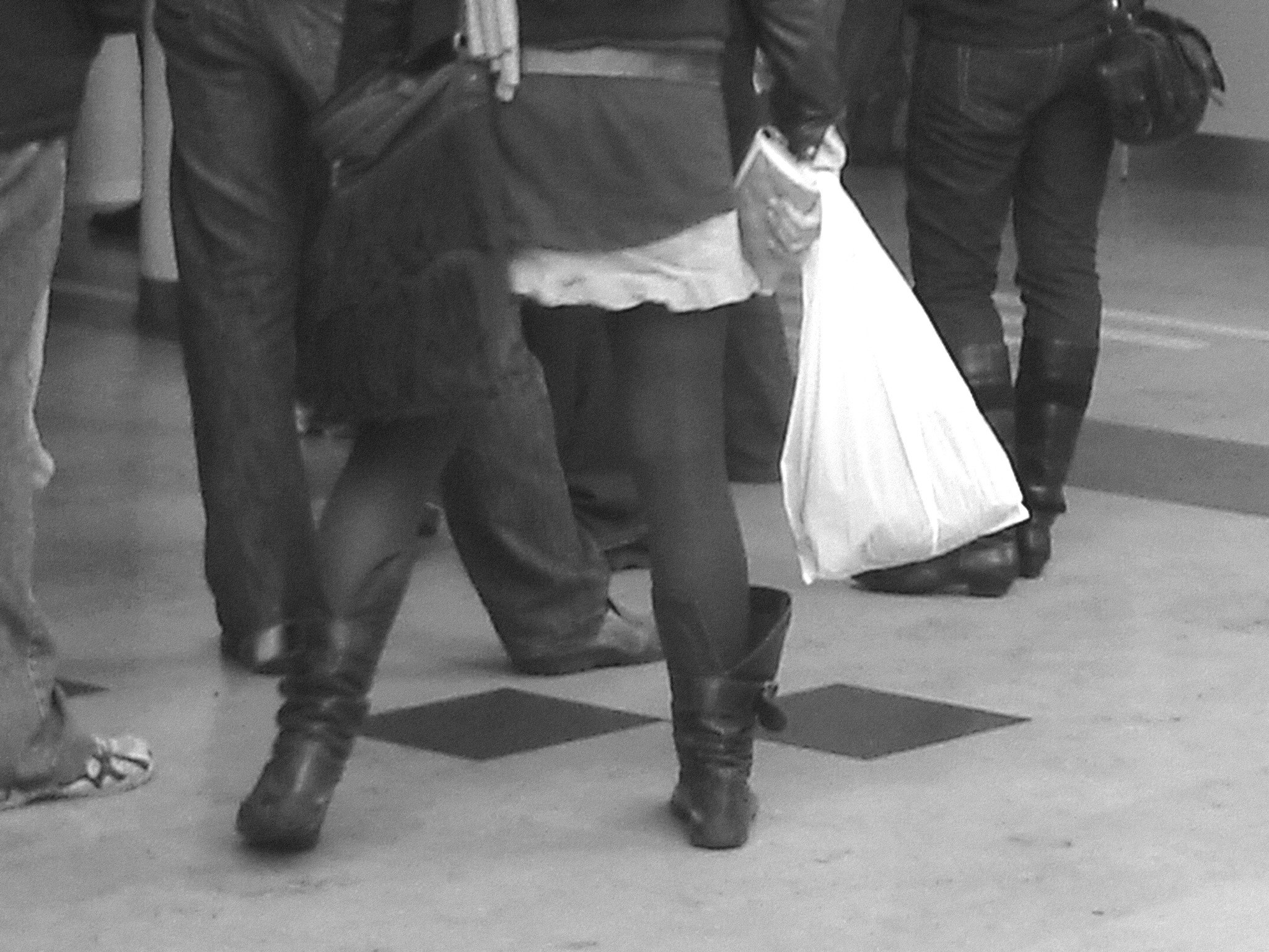 Forex quintet at the ferry building - Helsingborg - Sweden / Suède - 22-10-2008  - Noir et blanc.