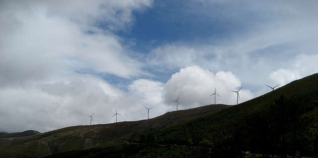 Serra da Estrela, power windmills