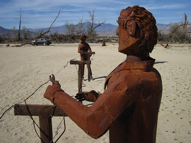 Ricardo Breceda's Farm Worker sculpture in Galleta Meadows Estate (4430)