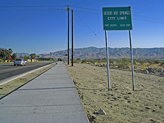 New Sidewalk on Palm Drive (0546)